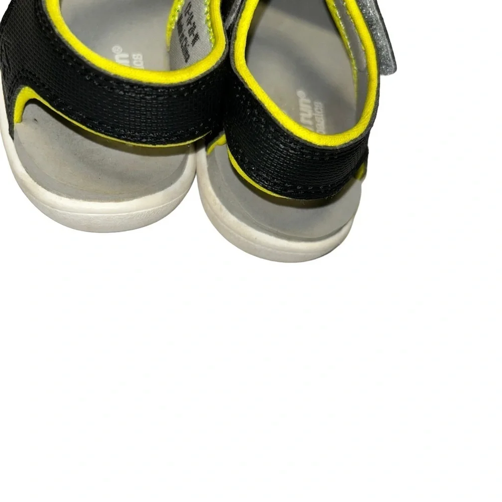 SEE Kai Run basic Logan black Boys Sandals size 9 kids water shoes